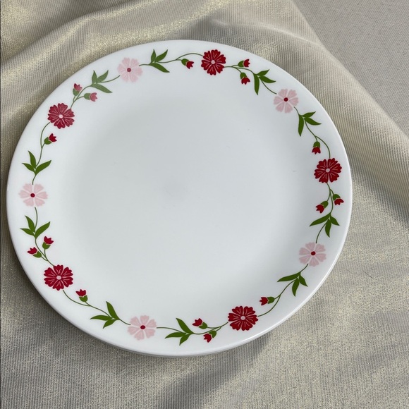 Corelle Spring Pink Pattern Full Size Dinner Plates Set of 8 White Pink Red - Picture 3 of 6